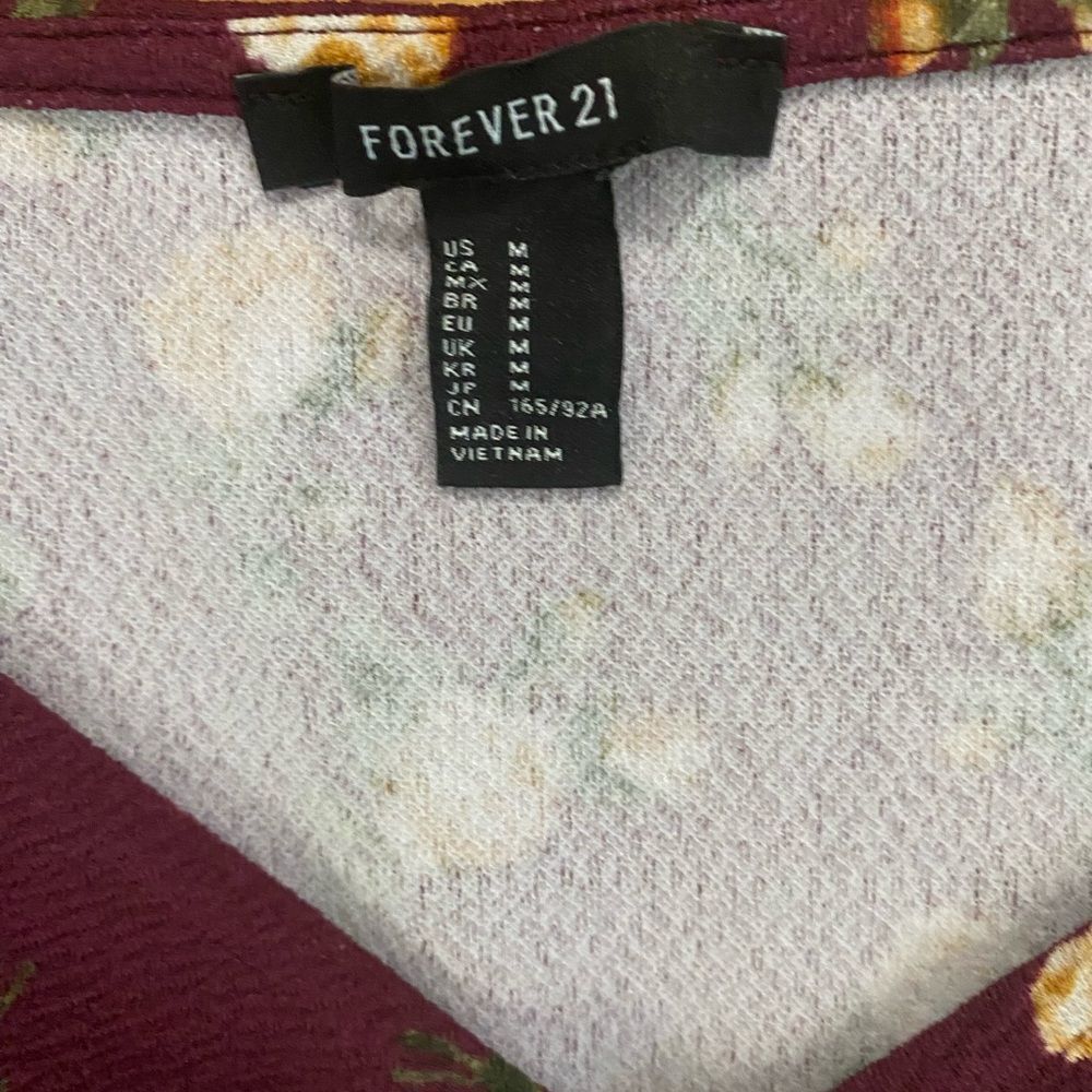 Forever21 floral long sleeve dress, Size MEDIUM - Picture 2 of 5